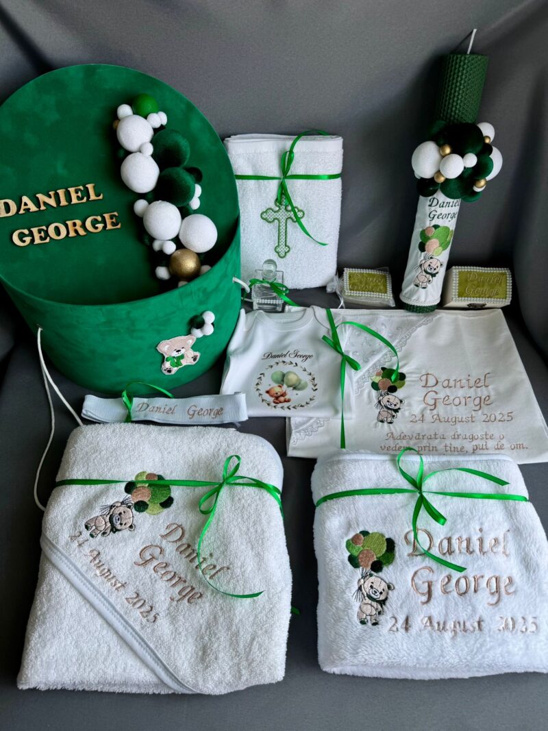 Set Trusou Botez Personalizat Ursulet Verde Fagure