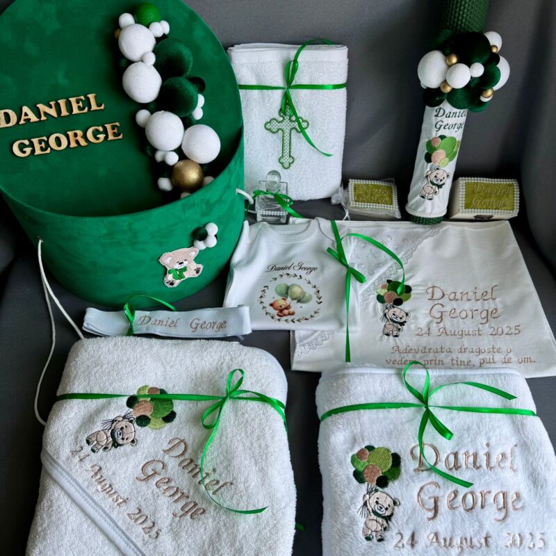 Set Trusou Botez Personalizat Ursulet Verde Fagure