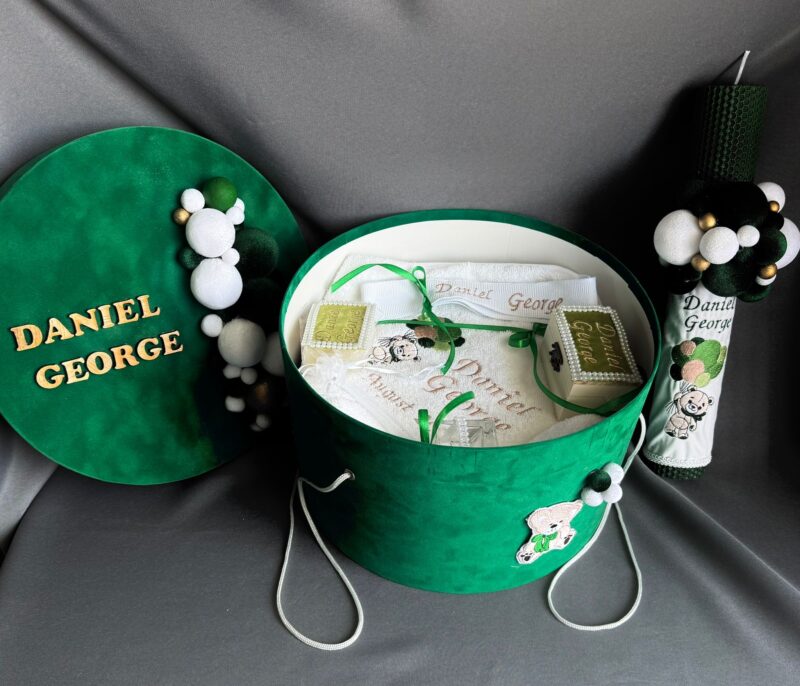 Set Trusou Botez Personalizat Ursulet Verde Fagure
