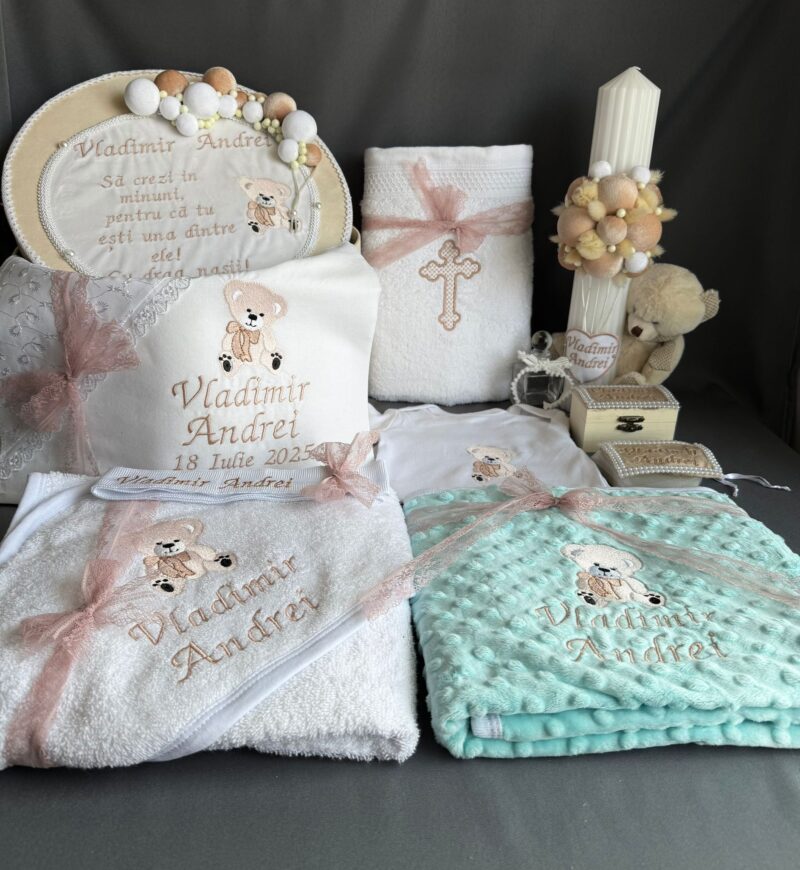 Set trusou ursulet crem cu lumanare