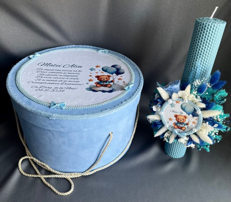 Set Trusou Ursulet Albastru cu lumanare fagure si costum